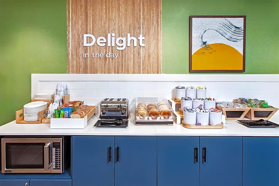 Spark by Hilton Rochester South