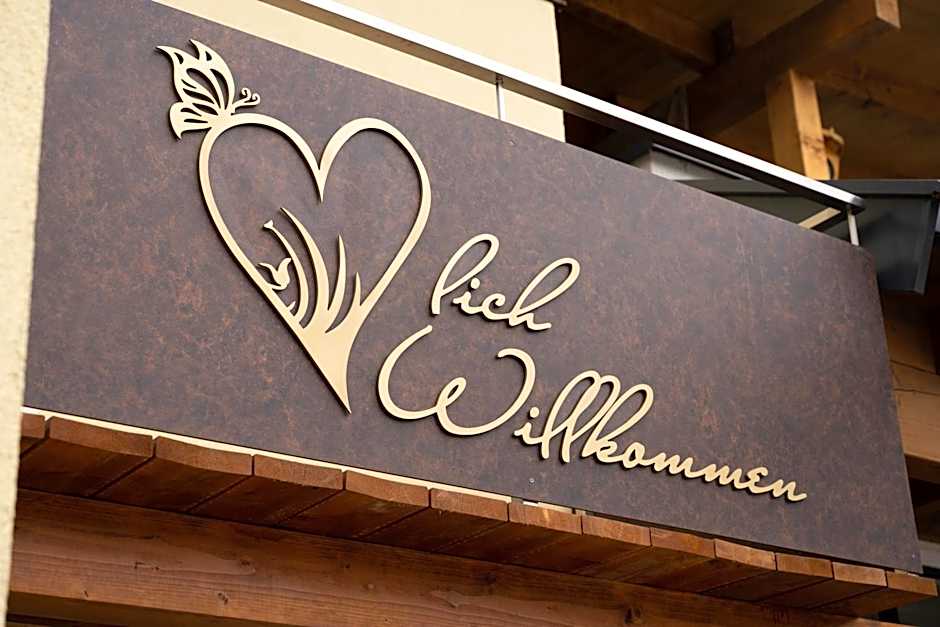 Hotel Gasthof Kröll, 4 Skigebiete in unmittelbarer Nähe, Restaurant mit regionaler Küche