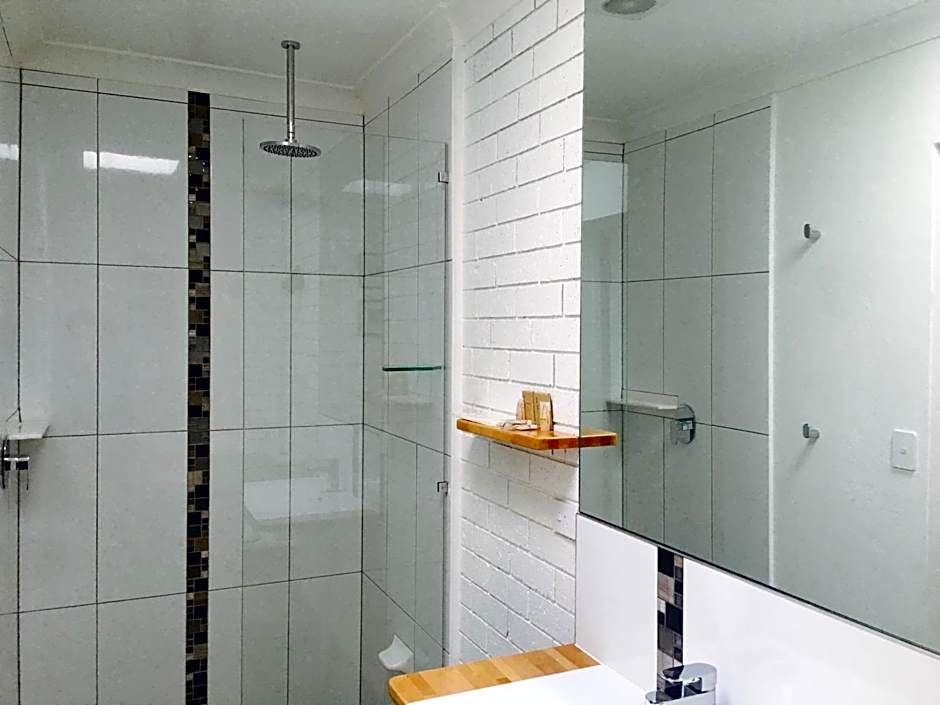 Gin Gin Village Motor Inn Motel QLD