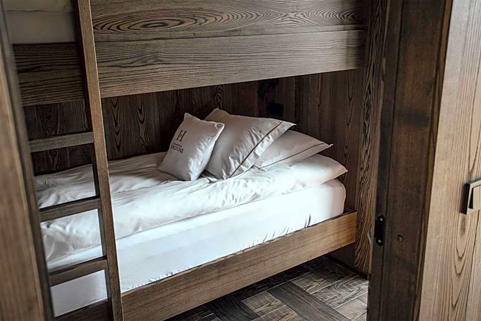 Seljalandsfoss Horizons