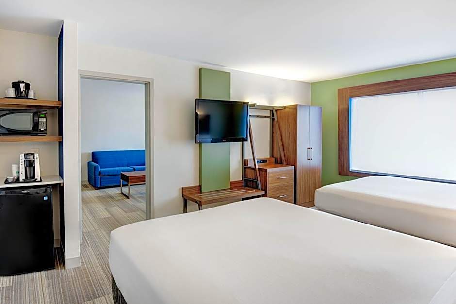 Holiday Inn Express Woodbridge By IHG
