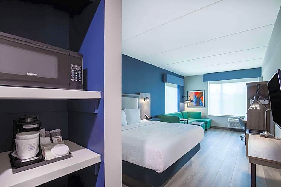 La Quinta Inn & Suites by Wyndham Chattanooga Downtown/South