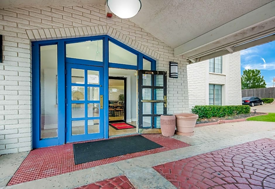 Econo Lodge Del City – Del City, OK
