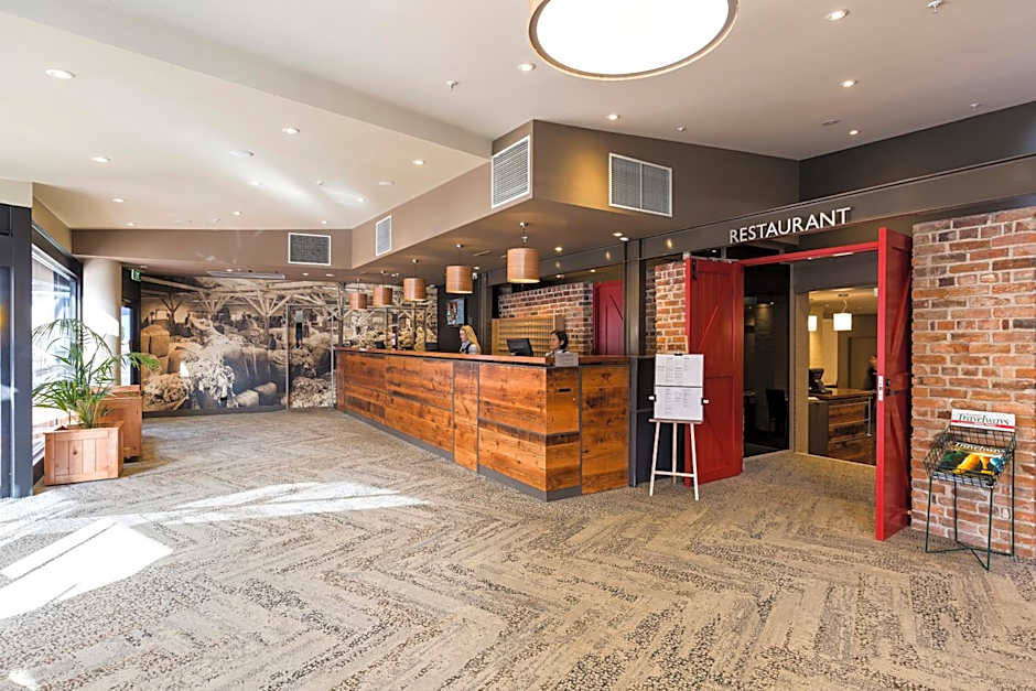 The Old Woolstore Apartment Hotel