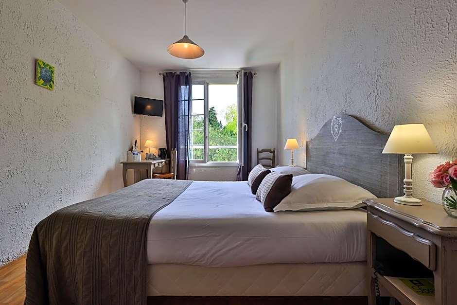 Logis Hôtel Castel Mouisson