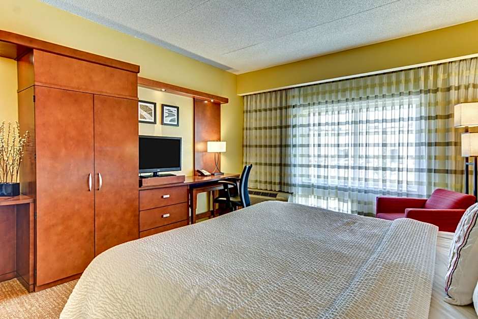 Courtyard by Marriott Bridgeport Clarksburg