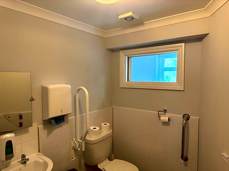 The Carpenters Arms Rooms in Broadway, Laugharne