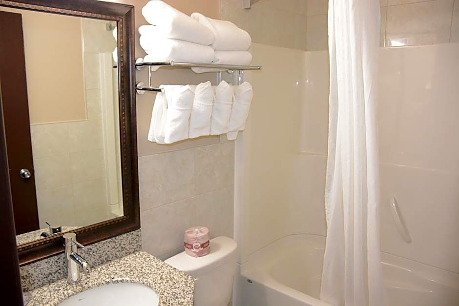 Travelodge by Wyndham Lethbridge