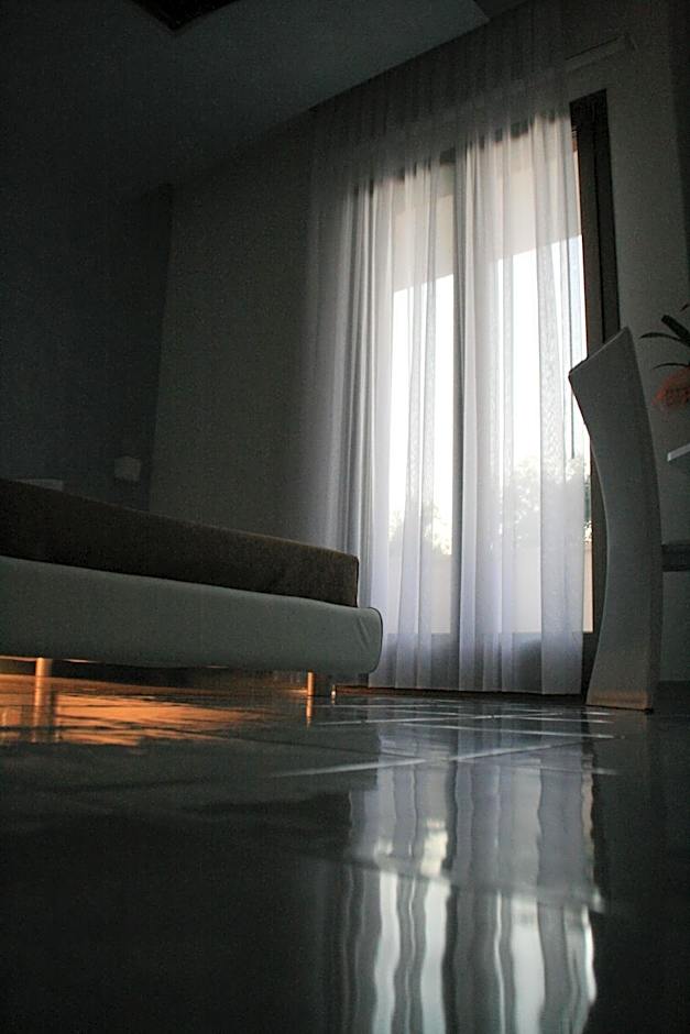 L'Ecce Sphero
