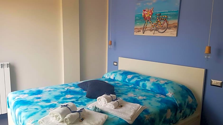Attico Oltremare B&B – Naples, CO