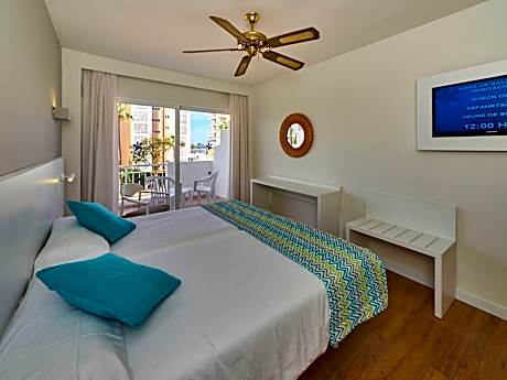 Single Room, Balcony (1 Twin Bed)