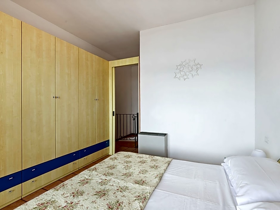 Apartment in Oggebbio with Sea View Terrace