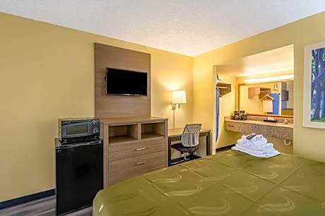 King Room - Non-Smoking