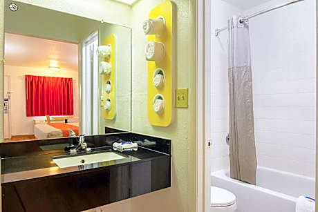 Double Room - Disability Access - Non-Smoking