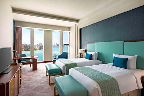 Three Bedroom Apartment - Sea View