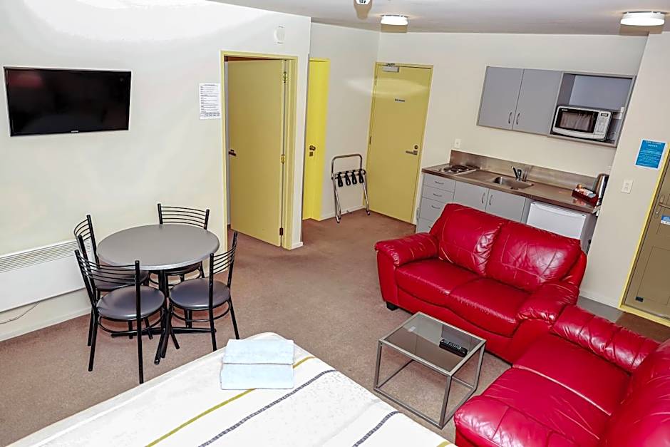 Bealey Avenue Motel