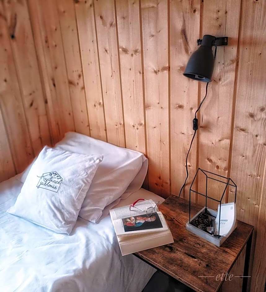 Kwitnące Jabłonie. Całoroczne Domki Wypoczynkowe