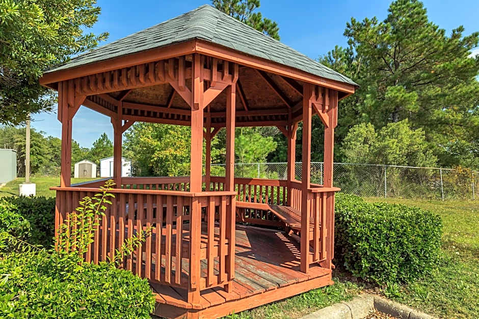 Quality Inn Fayetteville near Fort Bragg