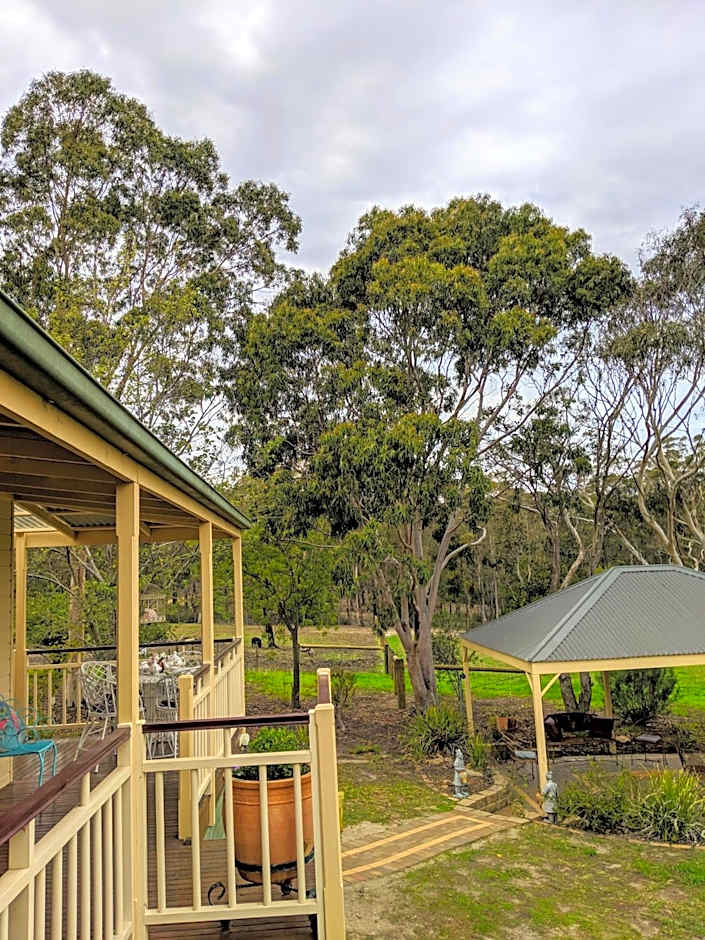 Nicholson BnB and Arts Centre