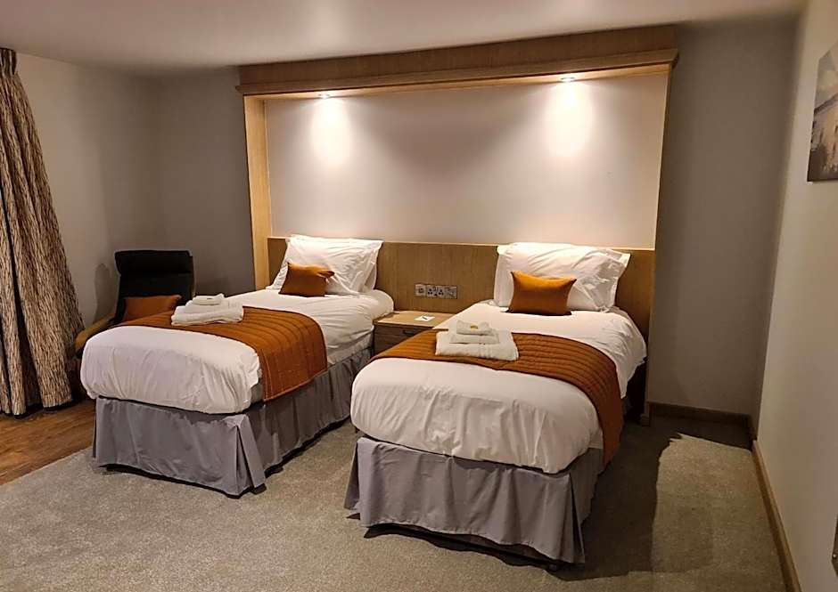 The Teifi Waterside Hotel