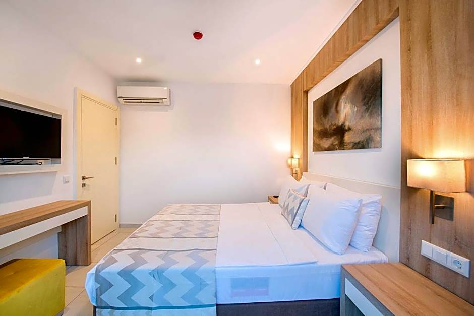 Club Shark Hotel