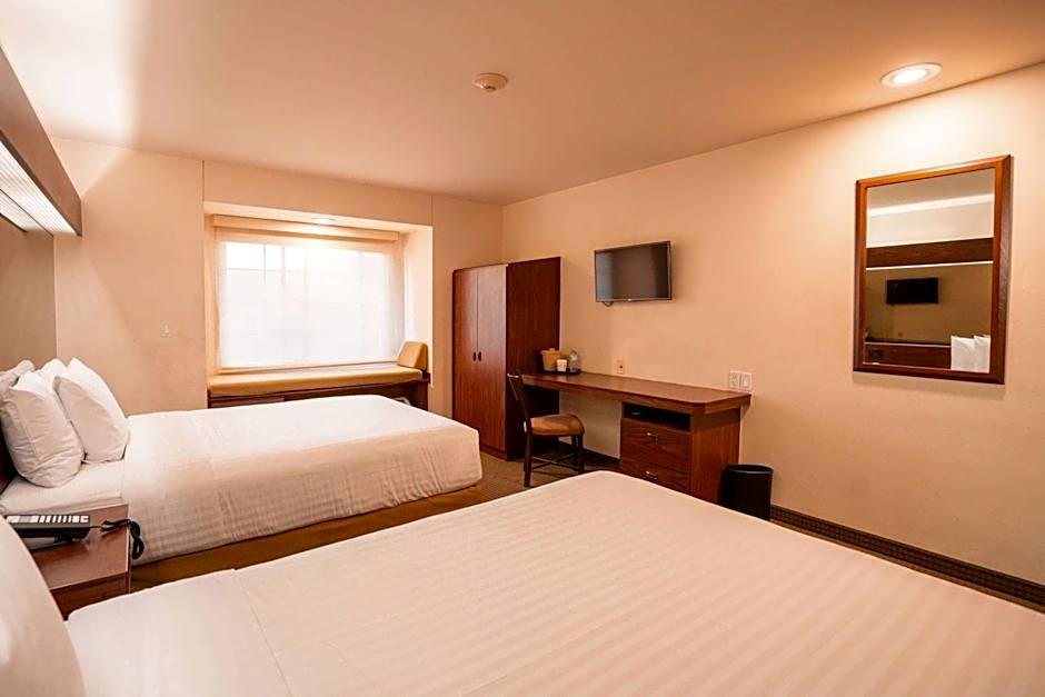 Microtel Inn & Suites by Wyndham Ciudad Juarez/US Consulate