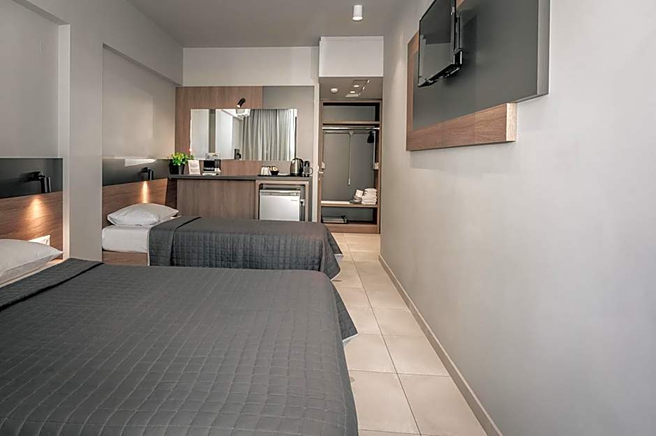 Elizabeth Queen Luxury Rooms