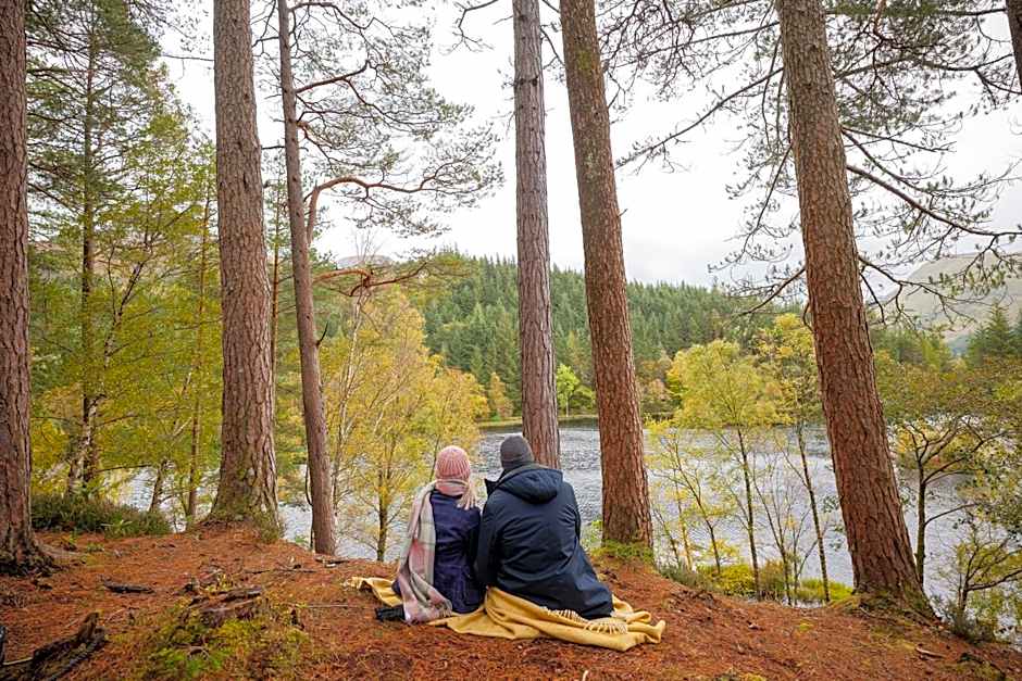 Woodlands House with Hot Tub