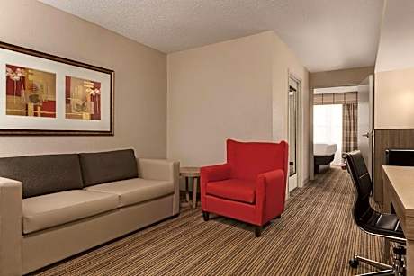 One-Bedroom King Suite - Non-Smoking