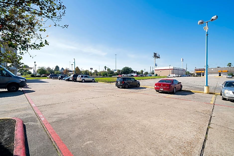 Americas Best Value Inn & Suites Humble
