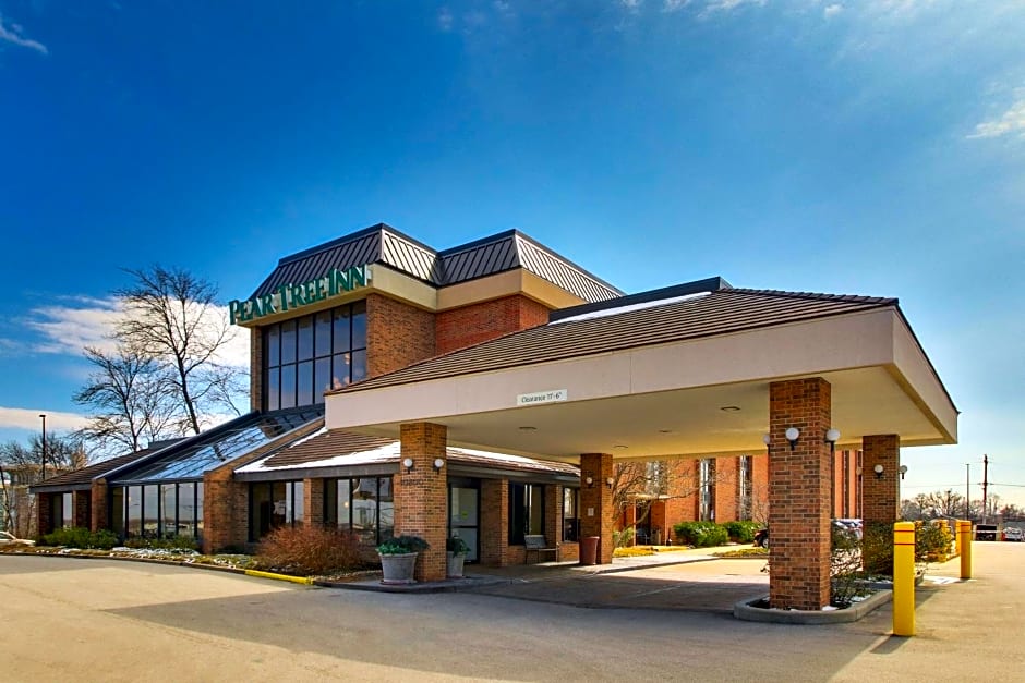 Pear Tree Inn St. Louis Airport