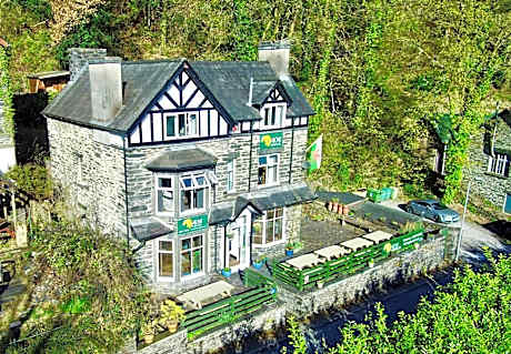 The Vagabond Bunkhouse