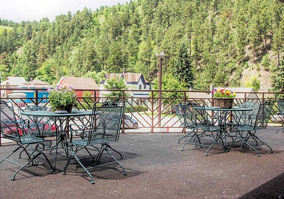 Deadwood Miners Hotel & Restaurant