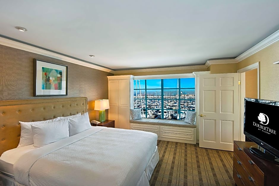 Photo 1 of 6 of Presidential 1 King Bed Suite, Marina View