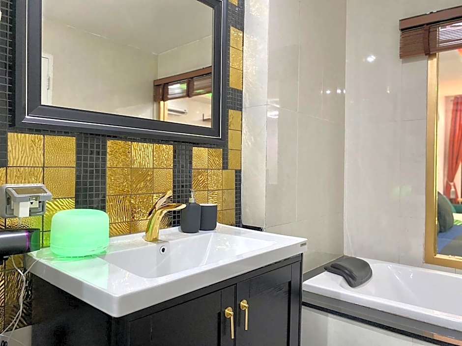 Patong - The Unity Seaview & Mountain Residence