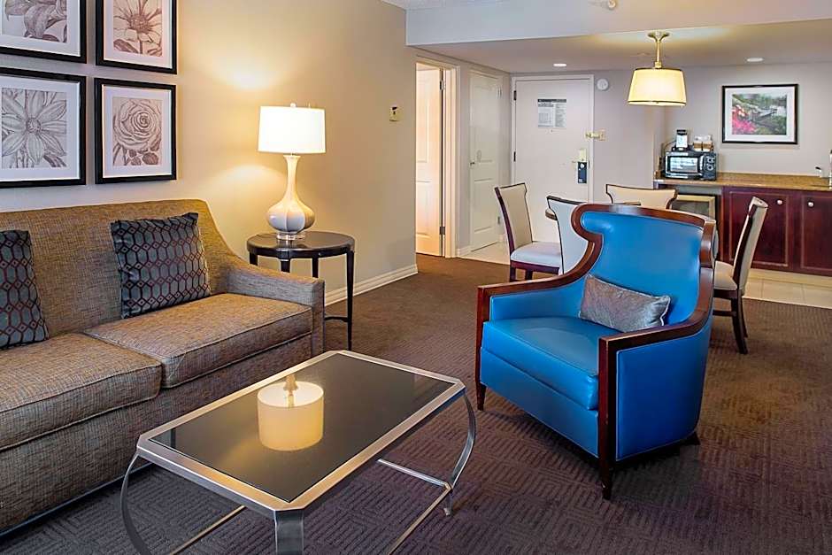 Sheraton Westport Chalet Hotel St. Louis