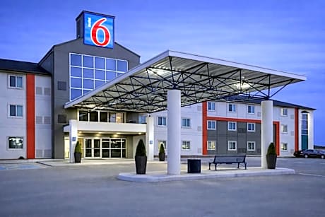 Motel 6-Saskatoon, SK
