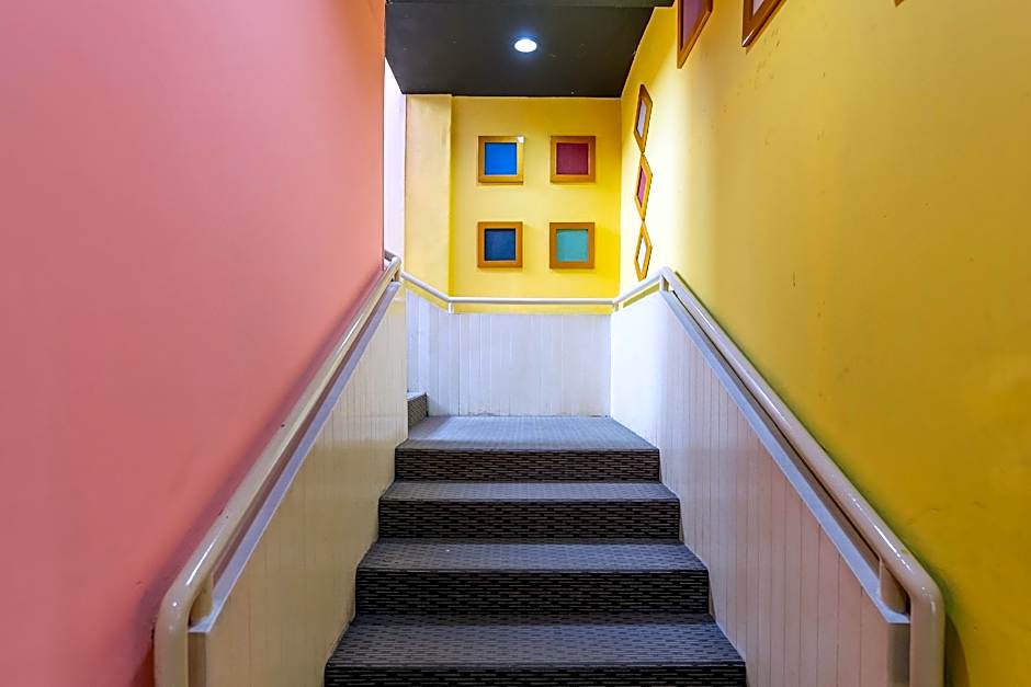 Sans Hotel International Surabaya