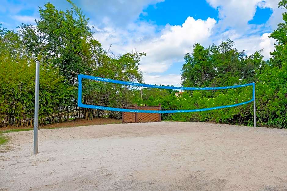 Parkway International Resort