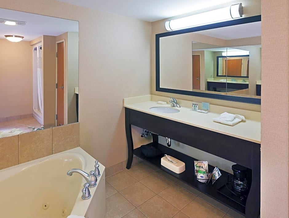 Hampton Inn By Hilton Clarksville