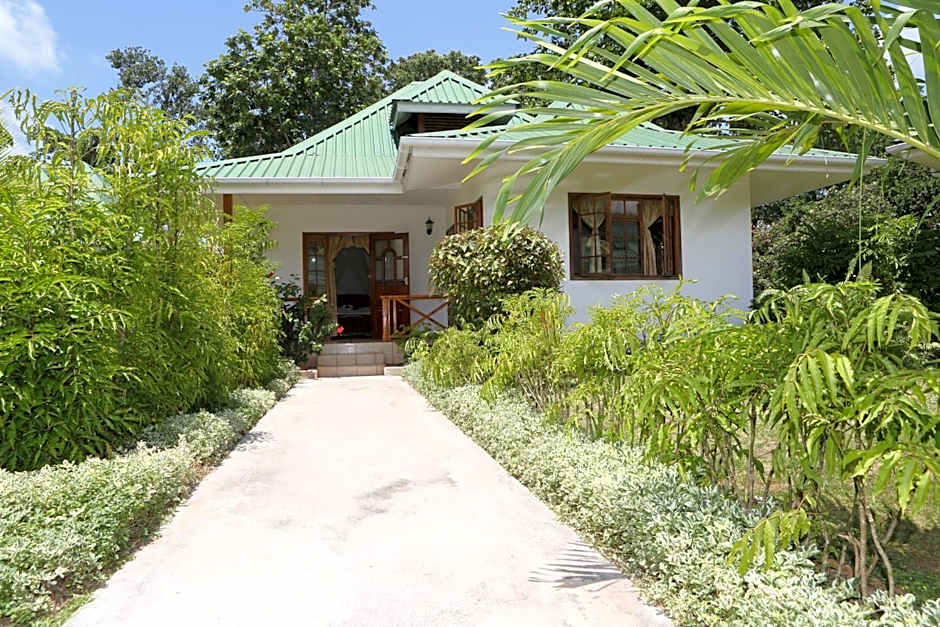 Le Surmer Self Catering Chalets