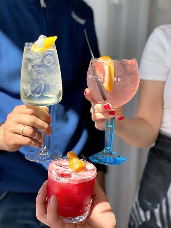 Abzali Hotel and Restaurant with self check-in