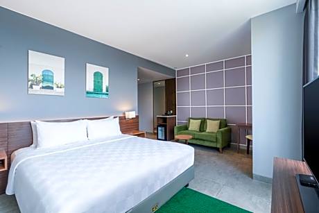 Superior Deluxe Queen Room