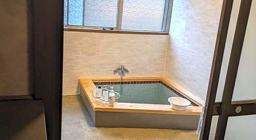 Tanigawa Valley Lodge & Coffee Roastery