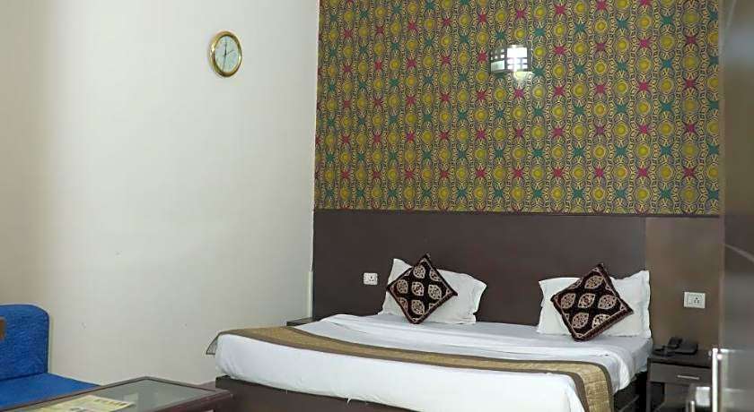 FabExpress Sunshine Residency II