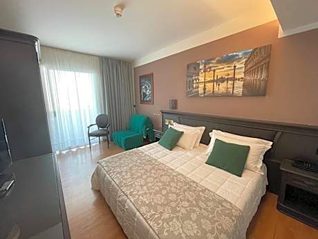 Triple Room with Balcony