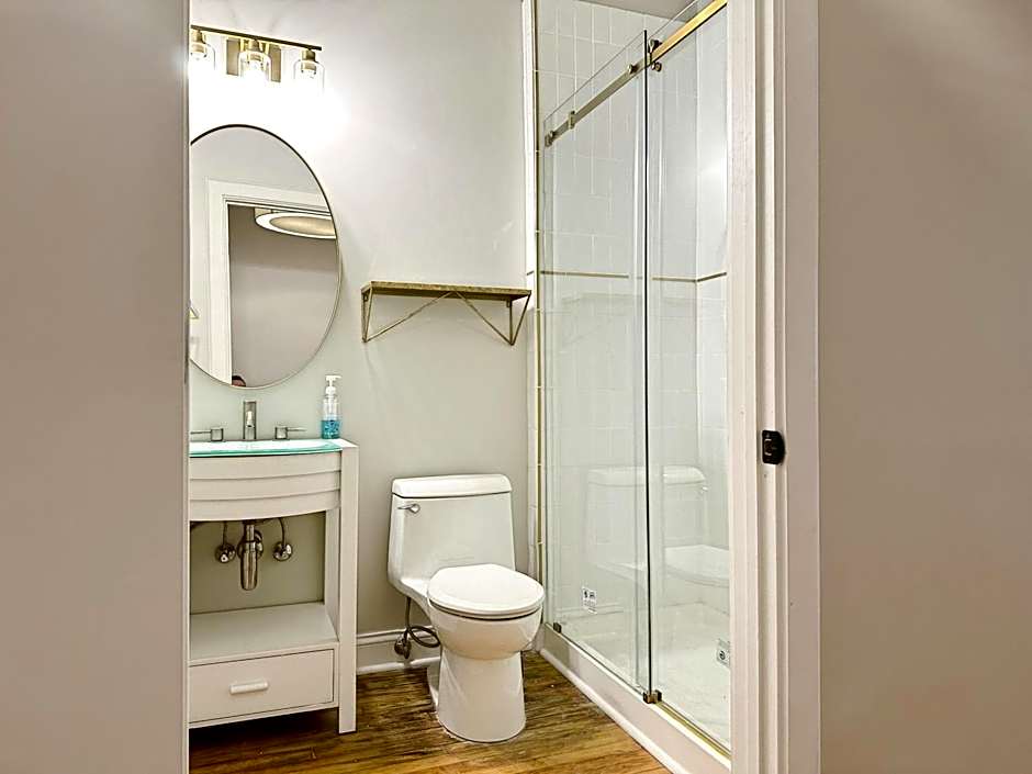 The Historic Lyric Presidential Suite