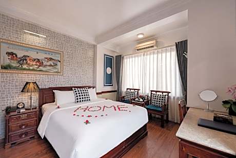 Deluxe Double Room with City View