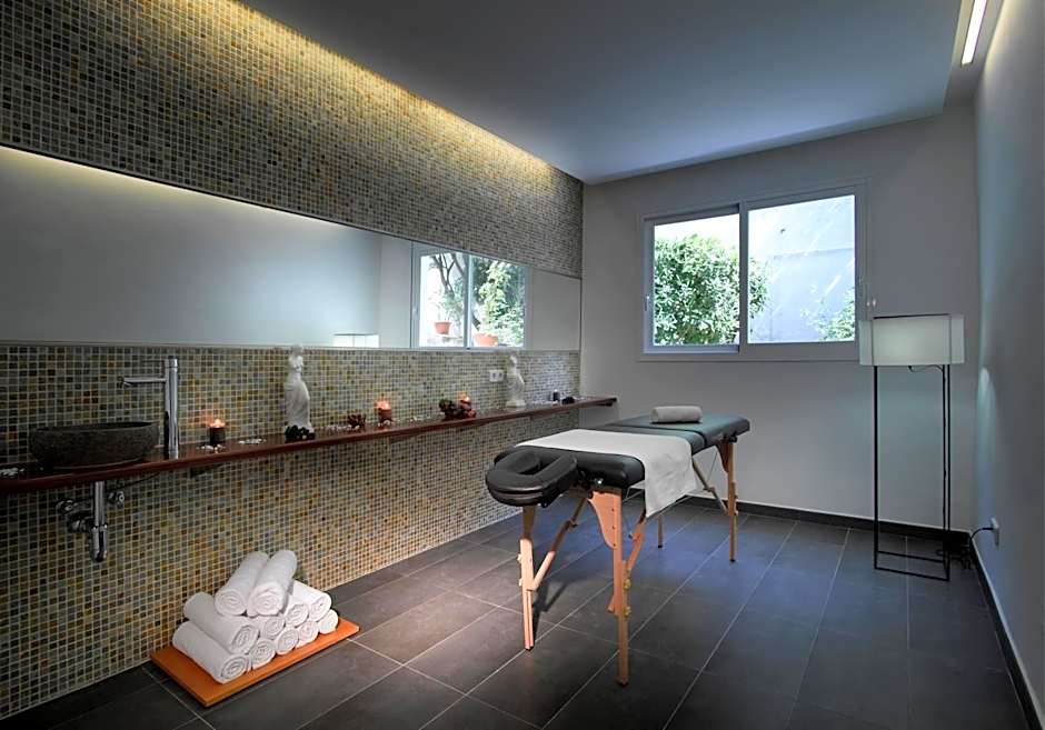 Palladium Hotel Cala Llonga - Adults Only