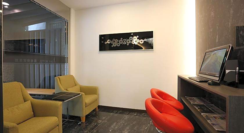 Chiayi Look Hotel